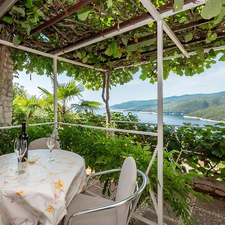With Parking Space Rabac, Labin - 12107 דירה